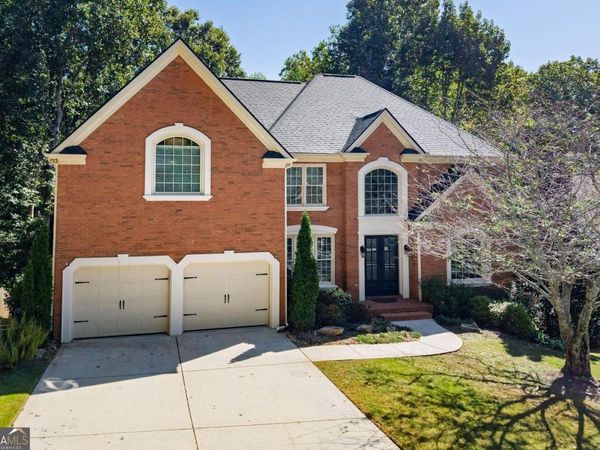 290 Edwardton Court, Roswell, GA 30076