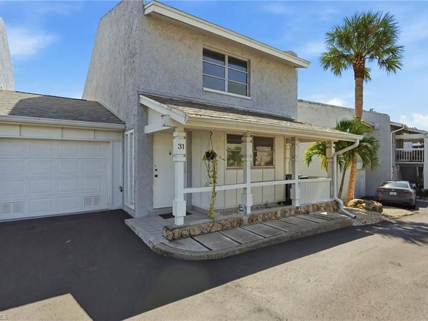 31 Watercolor WAY , Unit 31, NAPLES, FL 34113