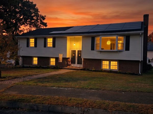 31 Towne Crest Drive, Stoneham, MA 02180