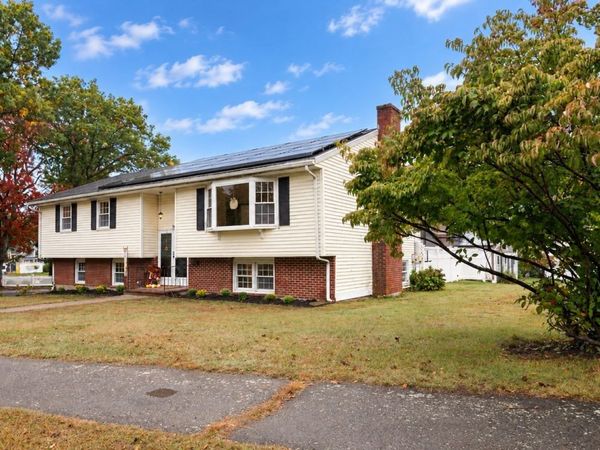 31 Towne Crest Drive, Stoneham, MA 02180