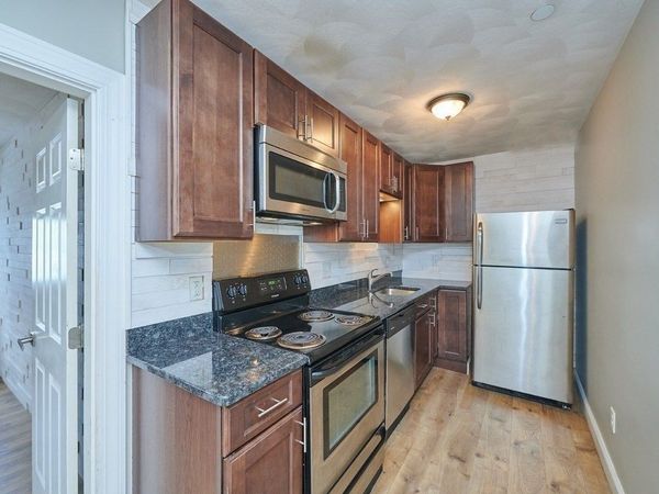 132 Dolphin Ave, Unit 3, Revere, MA 02151