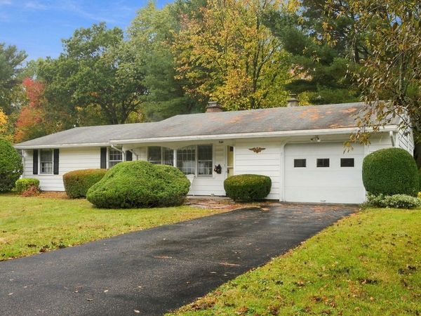 8 Trinity St, Danvers, MA 01923