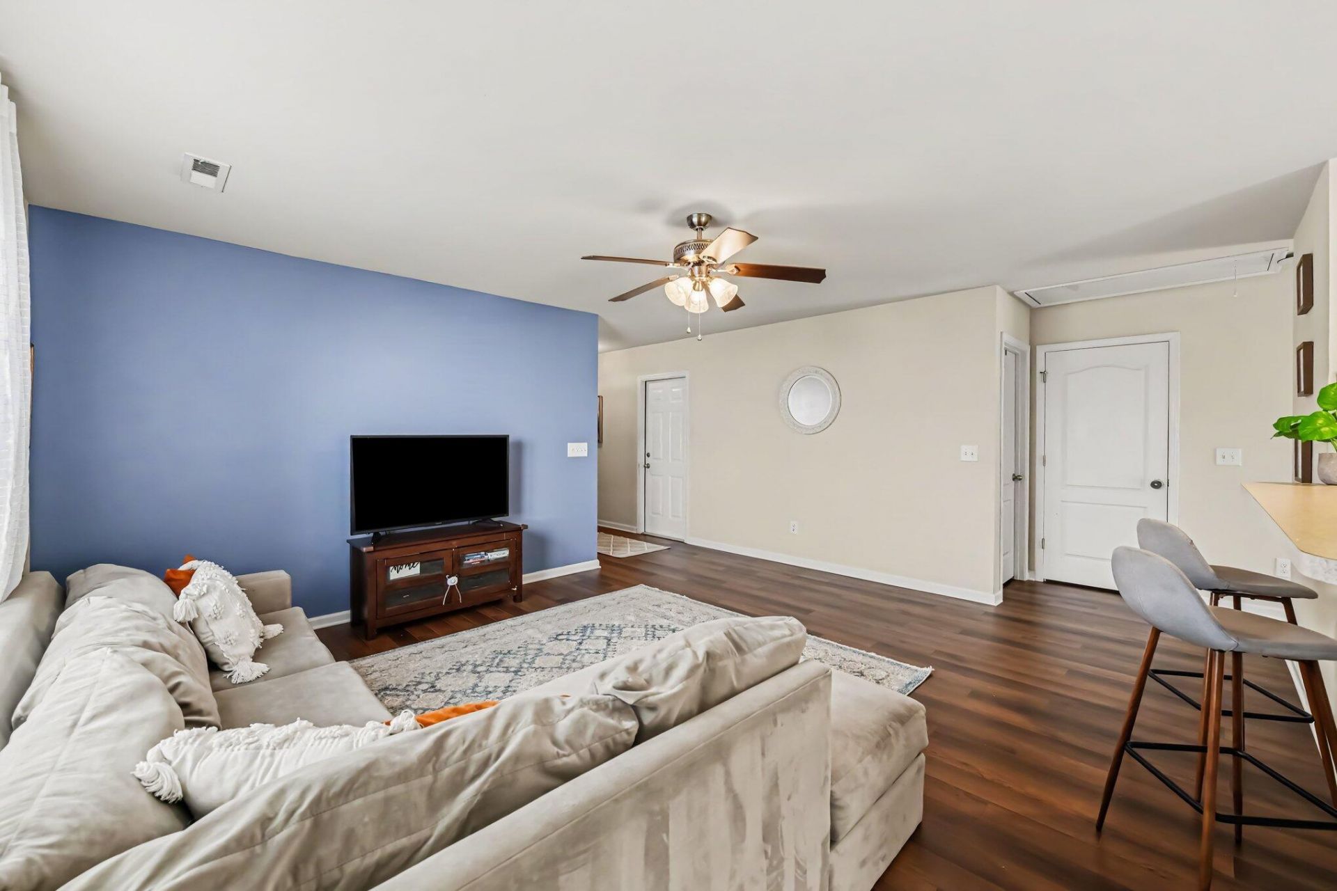 313 Salkahatchie Street Photo 12