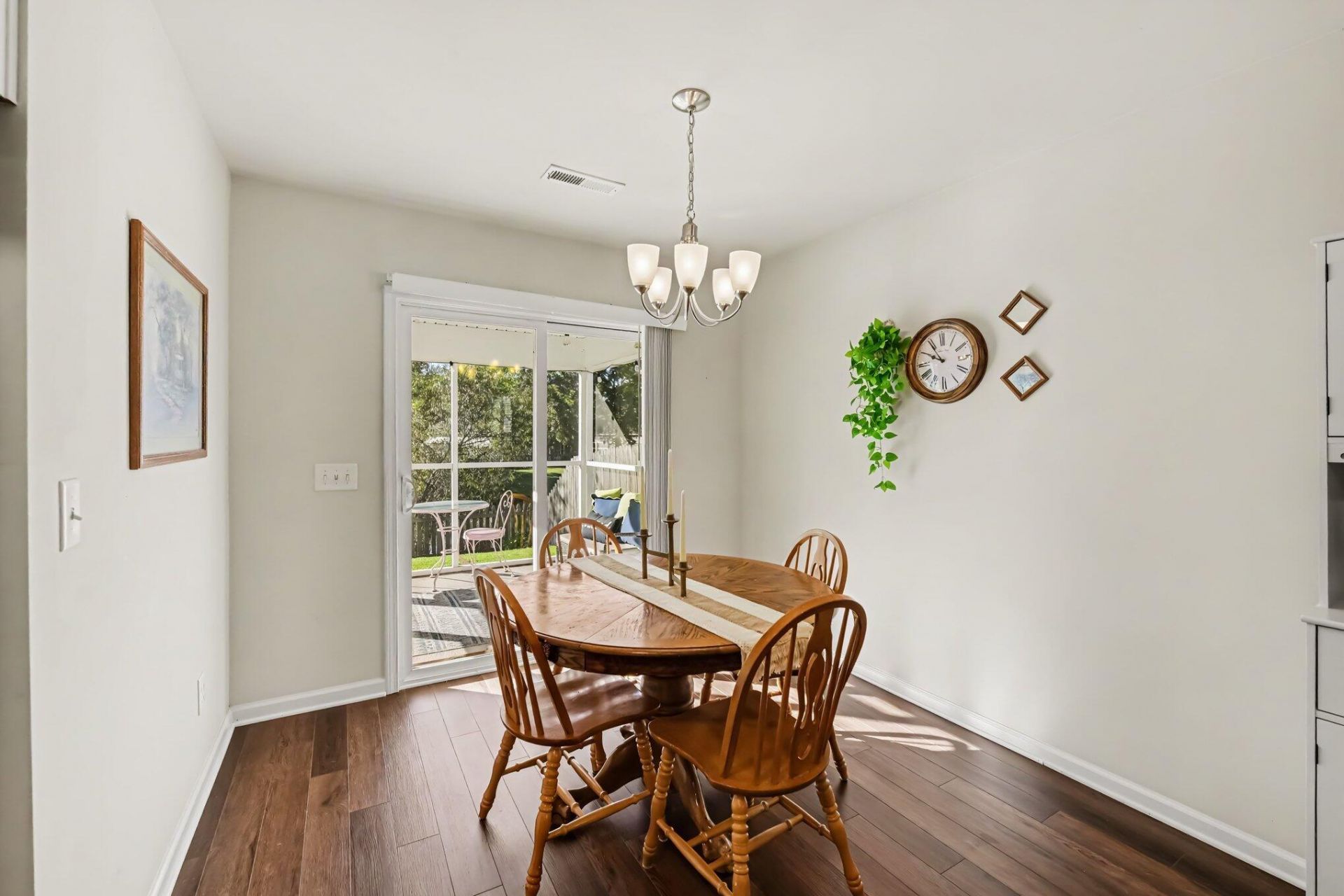 313 Salkahatchie Street Photo 13