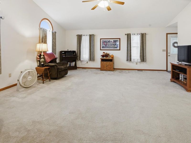 26 Katlyn Drive, Fremont, OH 43420 Photo 6