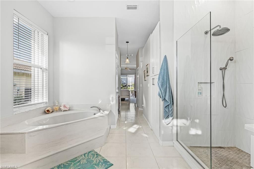 128 NW 37th Pl, Cape Coral, FL 33993 Photo