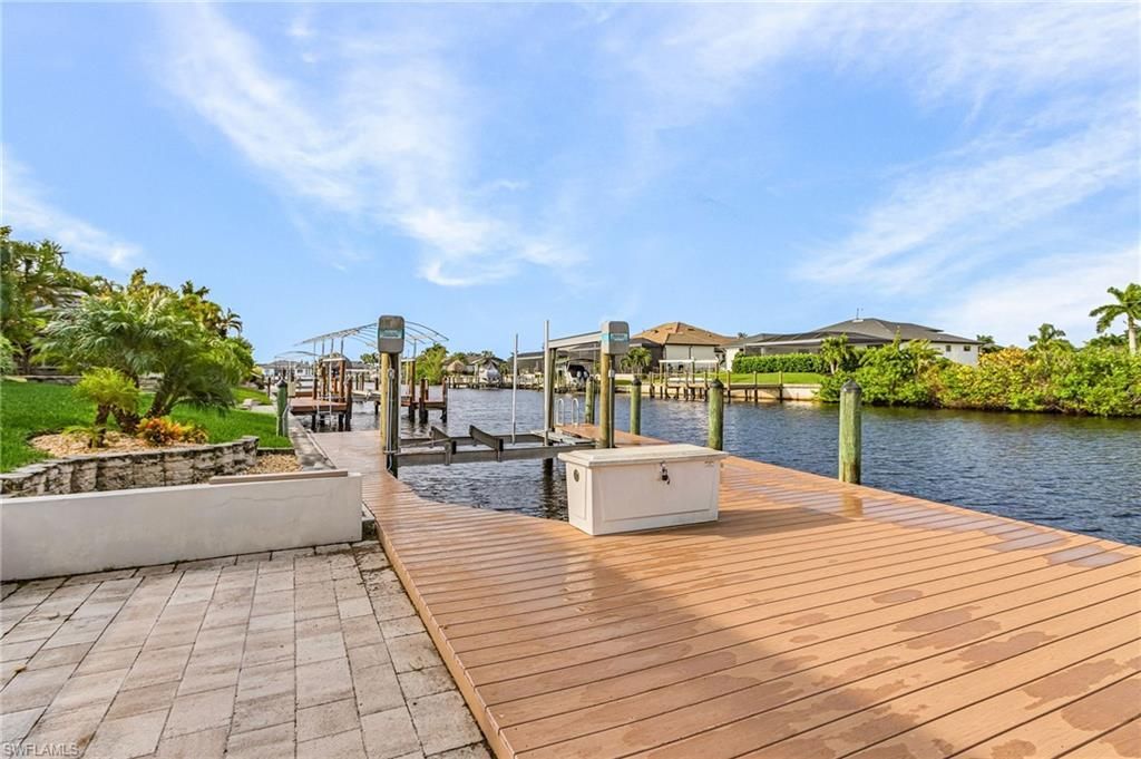 128 NW 37th Pl, Cape Coral, FL 33993 Photo