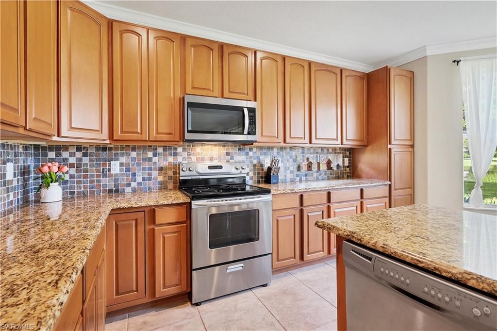3582 Malagrotta Cir, Cape Coral, FL 33909 Photo