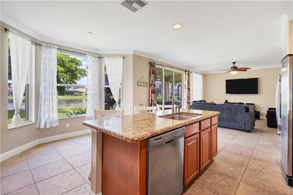 3582 Malagrotta Cir, Cape Coral, FL 33909 Photo