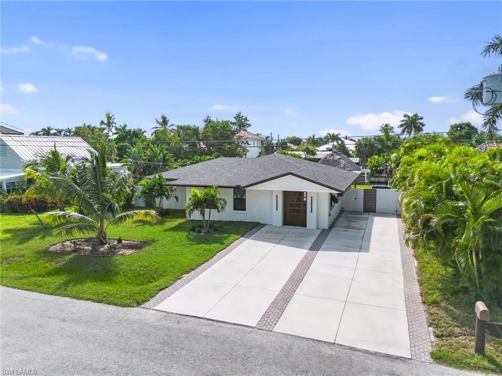 12755 Brewster Dr, Fort Myers, FL 33908 Photo