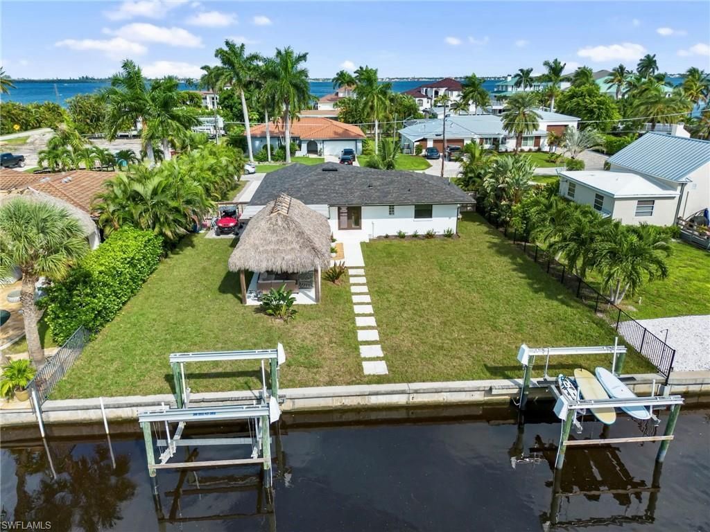 12755 Brewster Dr, Fort Myers, FL 33908 Photo