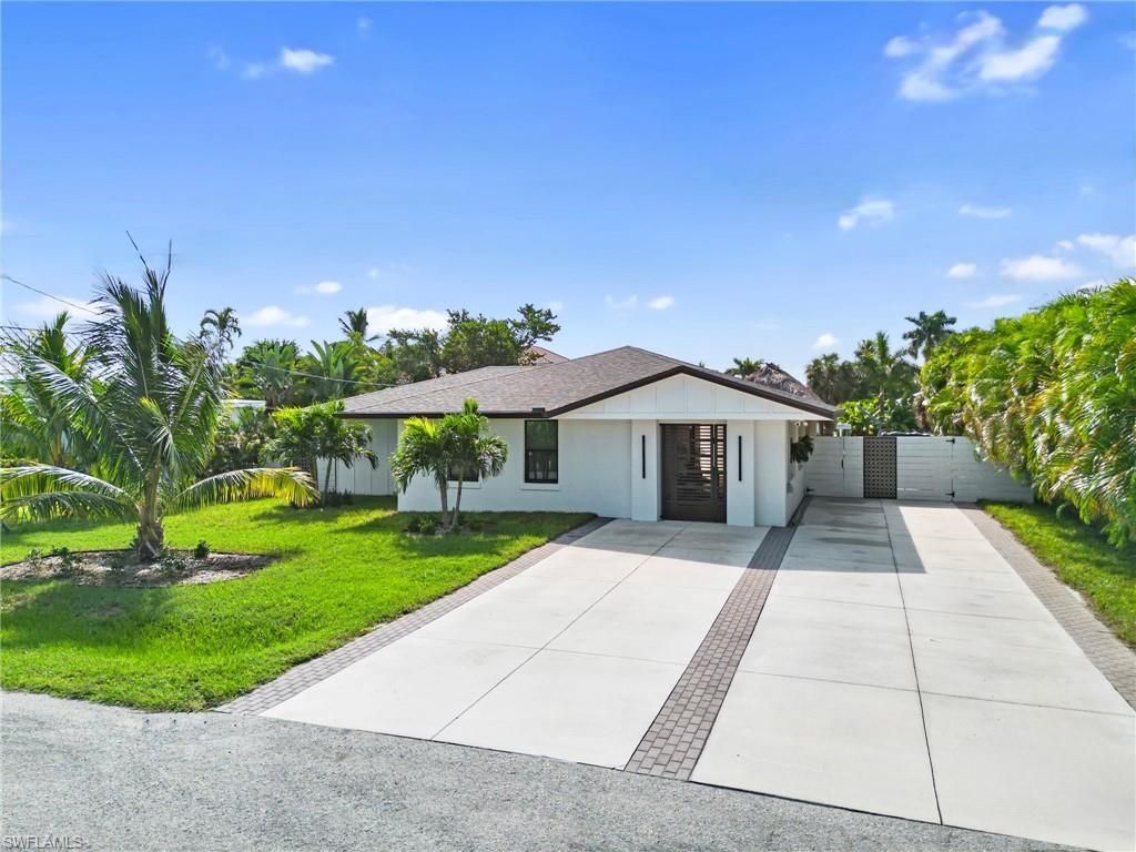 12755 Brewster Dr, Fort Myers, FL 33908 Photo