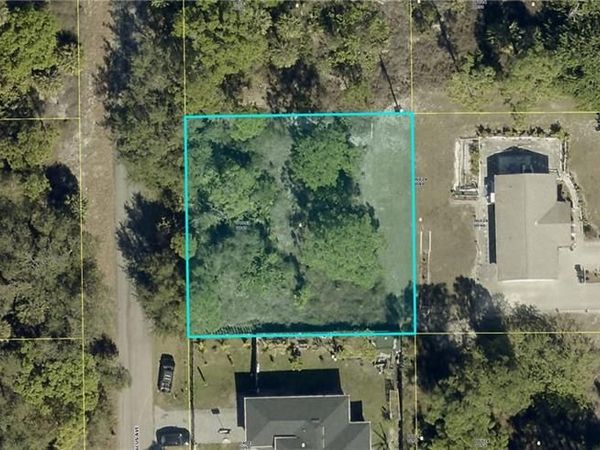 1712 Hibiscus AVE , LEHIGH ACRES, FL 33972