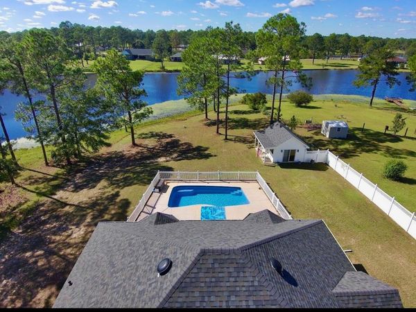 1025 Ten Lake, DeFuniak Springs, FL 32433