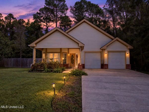 89360 E Diamondhead Drive, Diamondhead, MS 39525