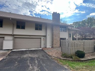 10925 53rd Avenue N, Plymouth, MN 55442