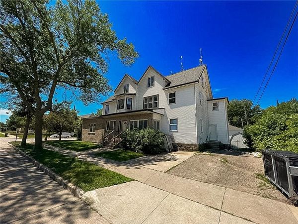 403 2nd Street NW, Austin, MN 55912