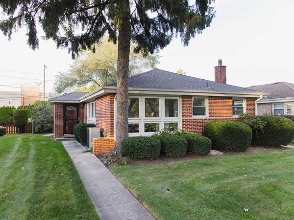 4440 Palma Place , Skokie, IL 60076