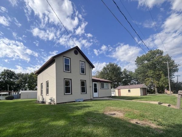 501 N 7th Street , Neponset, IL 61345