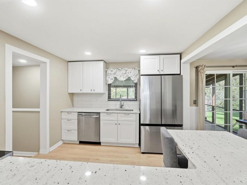 6996 Gary Lee Drive, West Chester, OH 45069 Photo 13