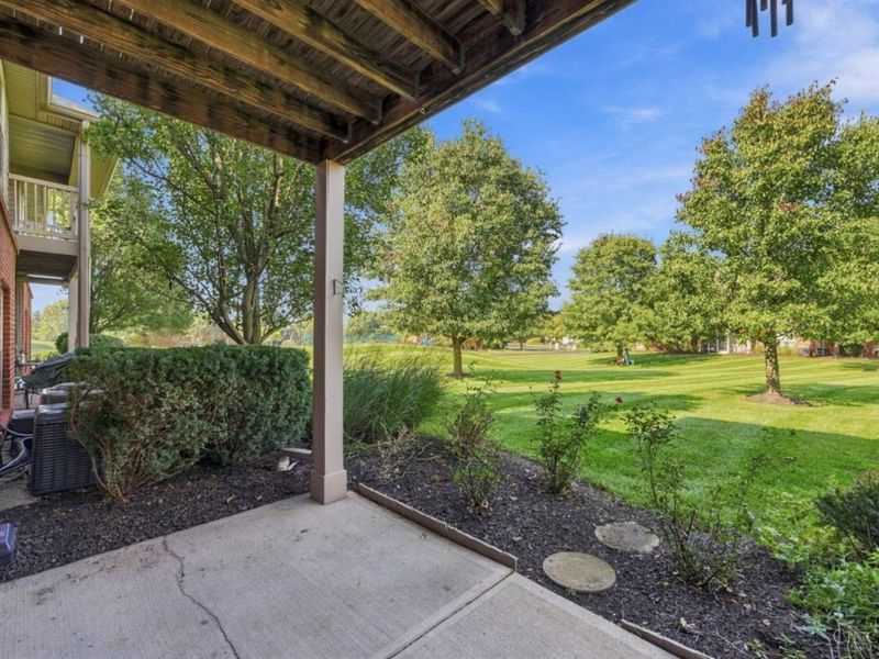 7975 Pinnacle Point Drive, Unit 102, West Chester, OH 45069 Photo 23