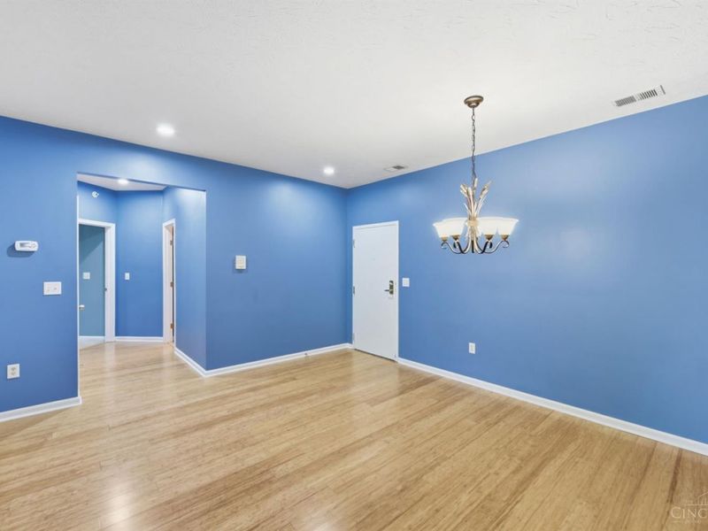 7975 Pinnacle Point Drive, Unit 102, West Chester, OH 45069 Photo 7