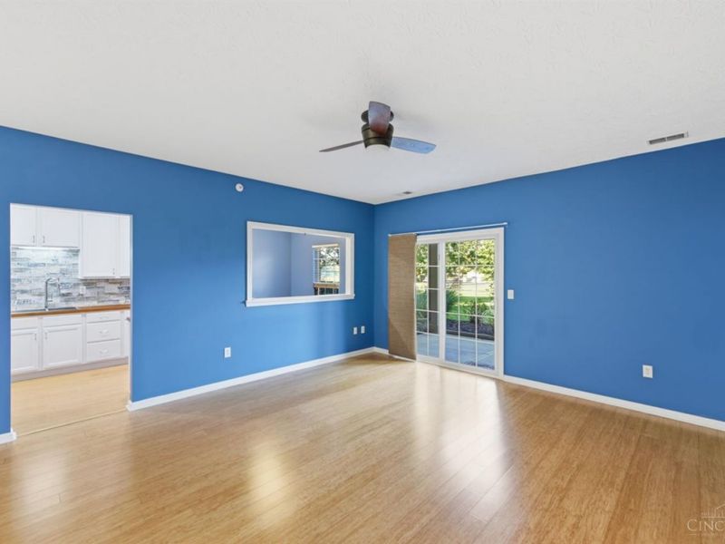 7975 Pinnacle Point Drive, Unit 102, West Chester, OH 45069 Photo 9