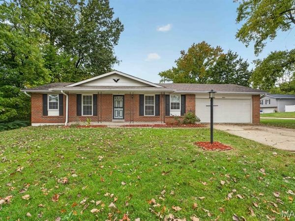 7 Oak Hill Lane, St Peters, MO 63376