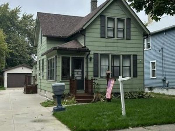 1614 Alexander COURT, Sheboygan, WI 53081