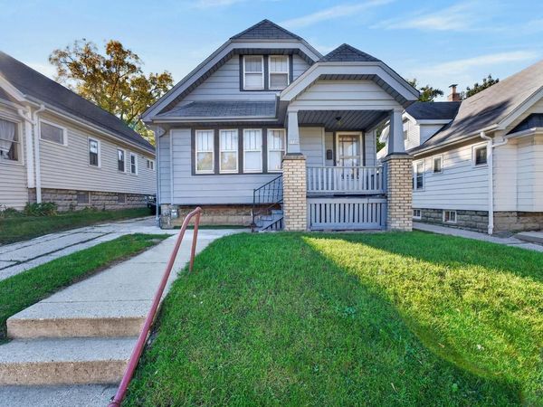 3729 W Miller LANE, Milwaukee, WI 53208