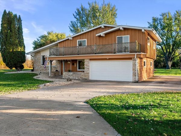W2939 County Road, Unit O, Ixonia, WI 53036