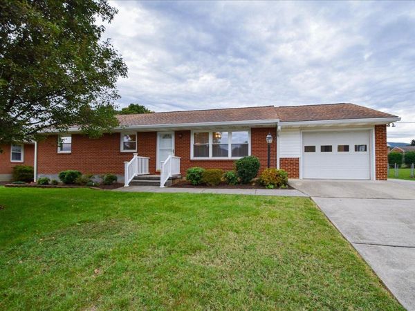 1417 Azalea ST, Salem, VA 24153