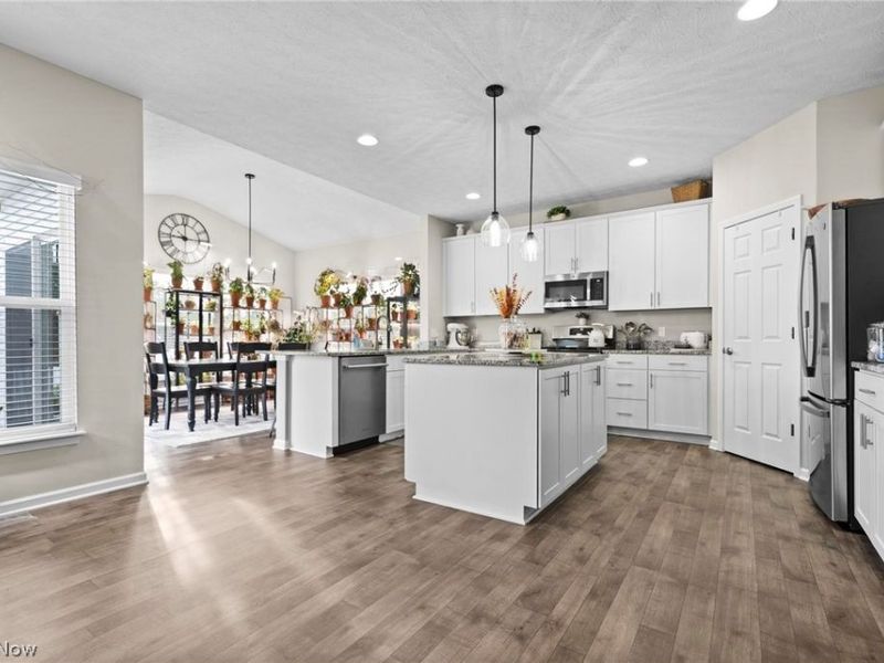 6969 Independence Boulevard, North Ridgeville, OH 44039 Photo 5