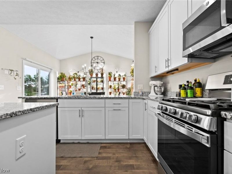 6969 Independence Boulevard, North Ridgeville, OH 44039 Photo 9