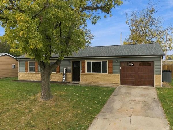 1040 Greenfield Drive, Troy, OH 45373