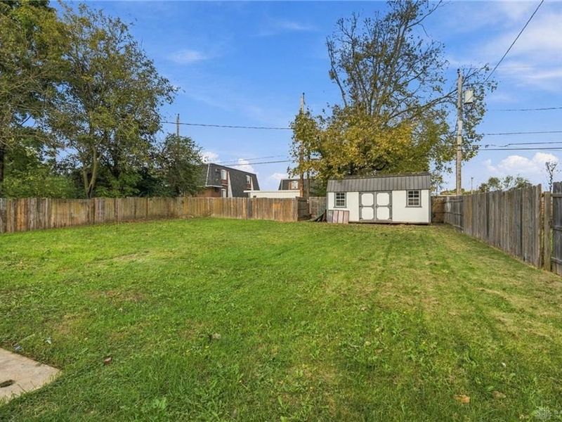 1040 Greenfield Drive, Troy, OH 45373 Photo 30