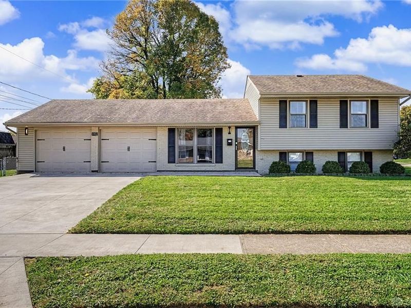 1952 Crase Drive, Xenia, OH 45385 Photo 1