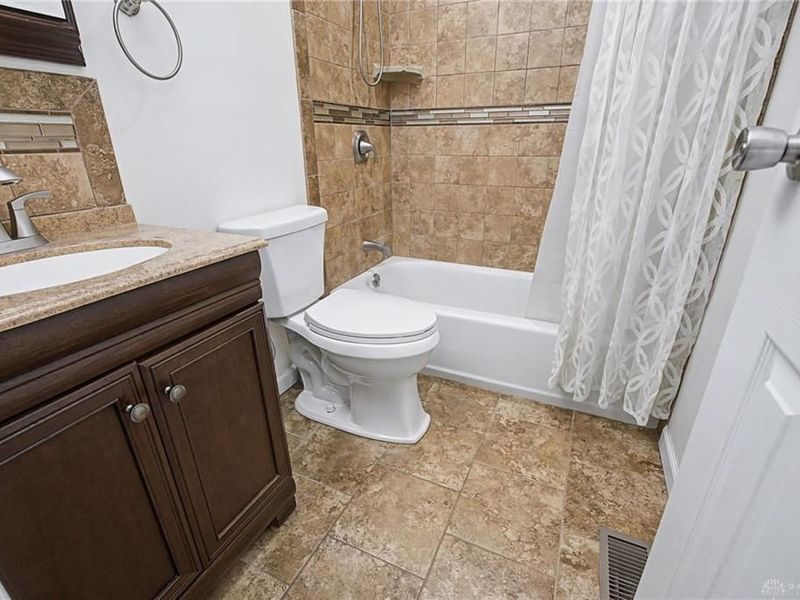 1952 Crase Drive, Xenia, OH 45385 Photo 25
