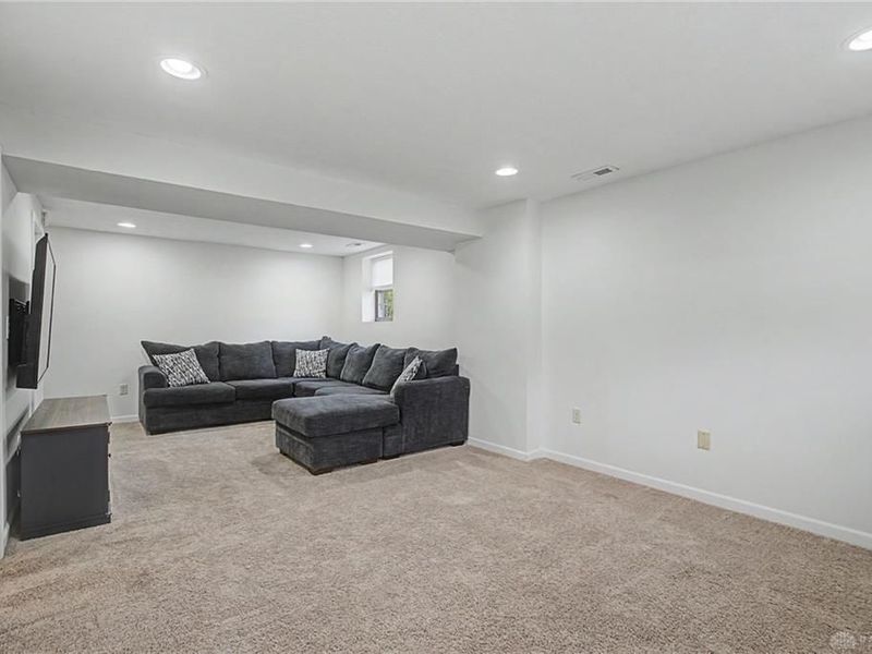1952 Crase Drive, Xenia, OH 45385 Photo 32