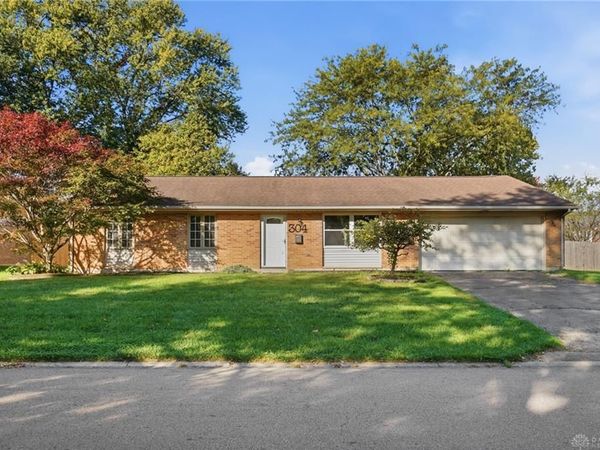 304 Waterford Drive, Dayton, OH 45458