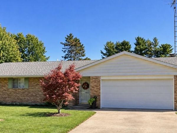 5560 S Pitchin Road, Springfield, OH 45502