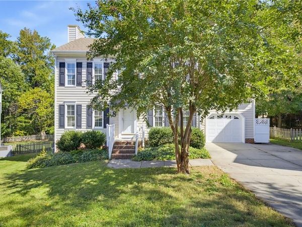 8 Cardwell Point , Greensboro, NC 27407