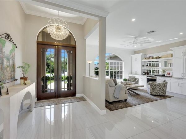 2035 Teagarden LN, NAPLES, FL 34110