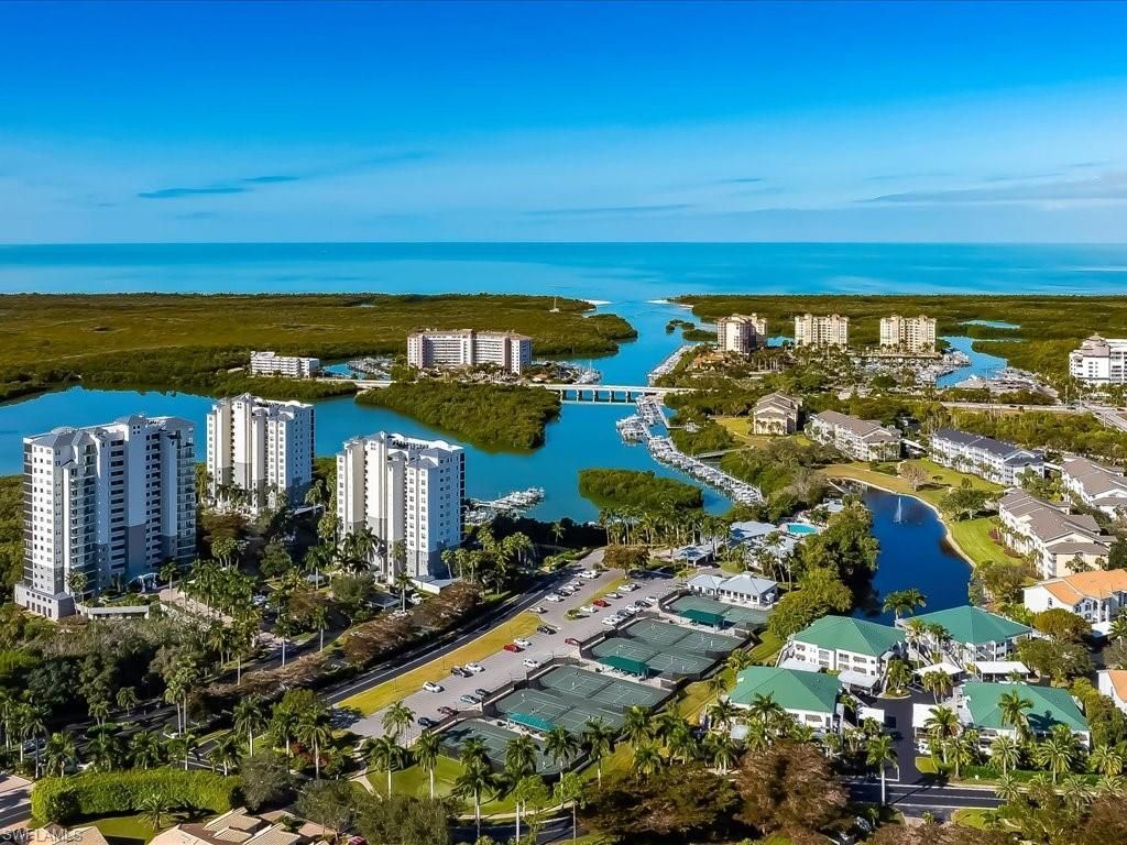 905 Carrick Bend Cir , Unit 101, Naples, FL 34110 Photo