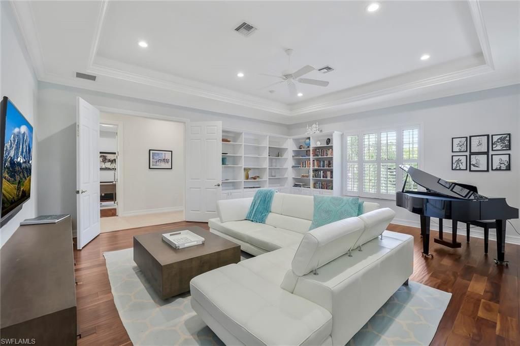 5030 Blauvelt Way, Unit 201, Naples, FL 34105 Photo