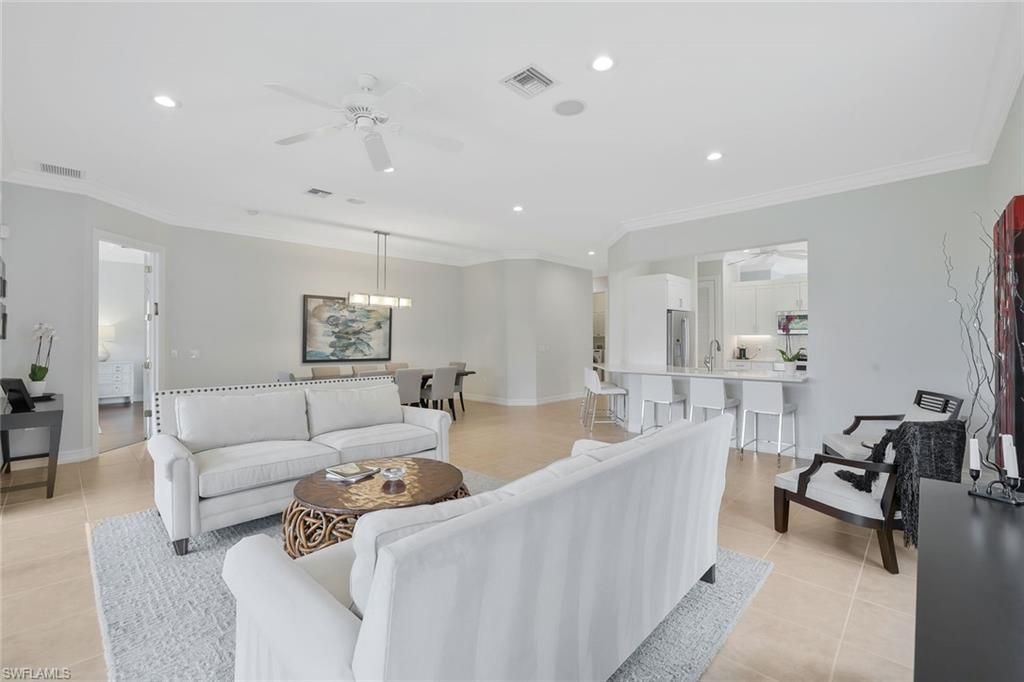 5030 Blauvelt Way, Unit 201, Naples, FL 34105 Photo
