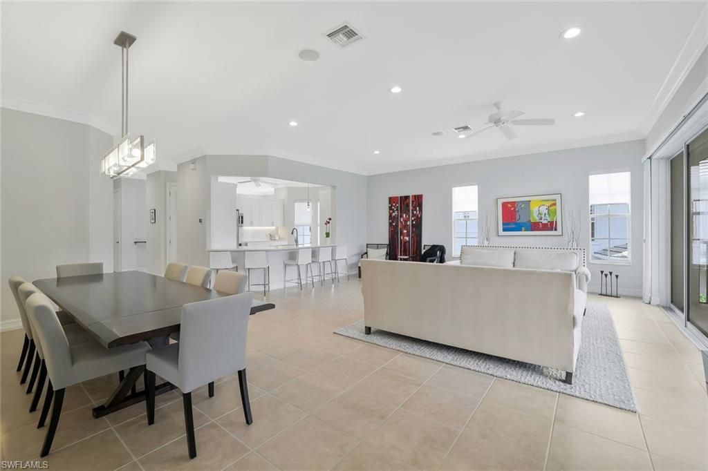 5030 Blauvelt Way, Unit 201, Naples, FL 34105 Photo