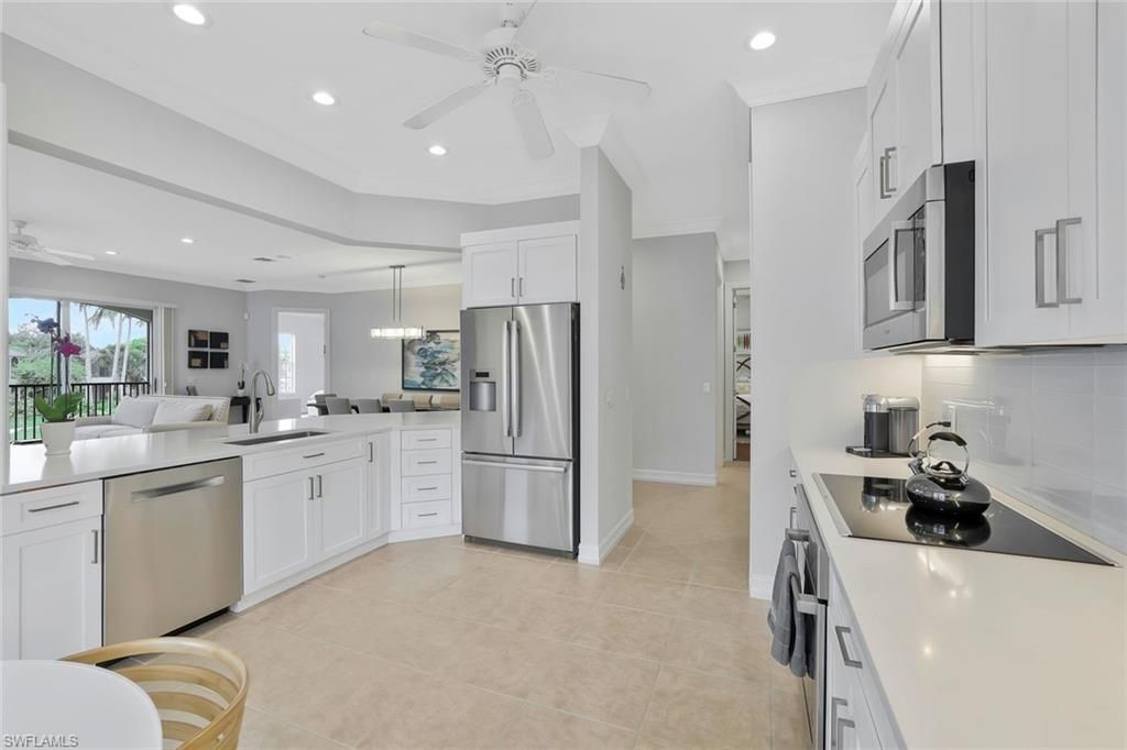 5030 Blauvelt Way, Unit 201, Naples, FL 34105 Photo