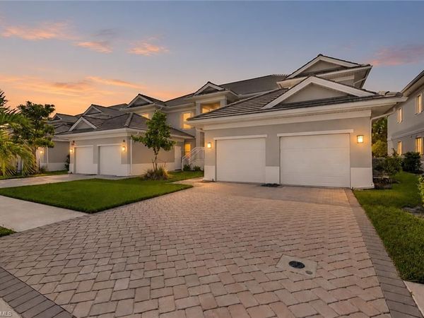 286 Indies DR E, Unit 102, NAPLES, FL 34114