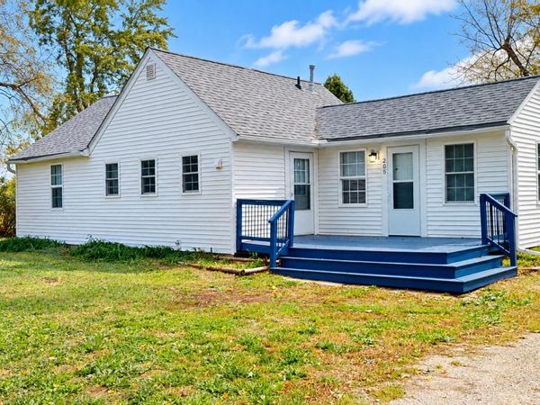 205 9th Avenue NW, State Center, IA 50247